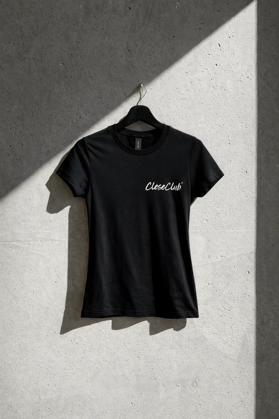 cleseclub-t-shirt-damen-baumwolle-wei-schwarz-tailliert image 1