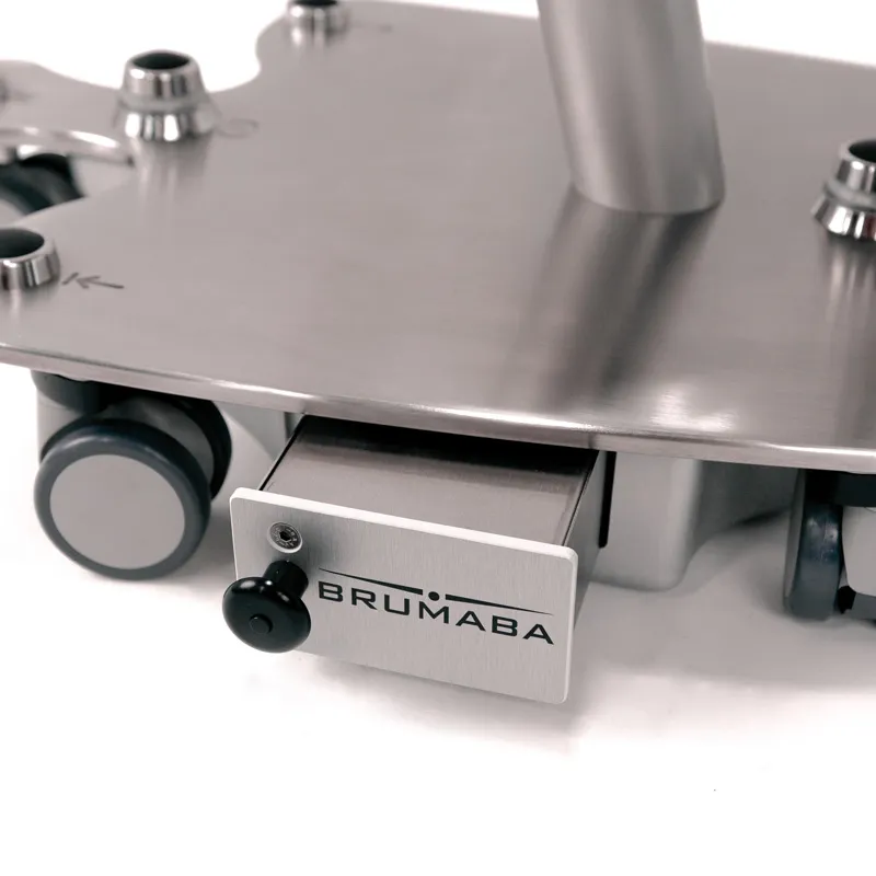 brumaba-bedienung-akku-12v-thronus-ersatzakku-op-tisch image 1